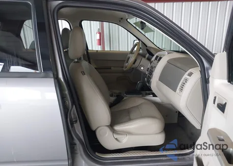 2008 Ford Escape Hybrid z USA, uszkodzony, nr VIN 1FMCU59HX8KC79508